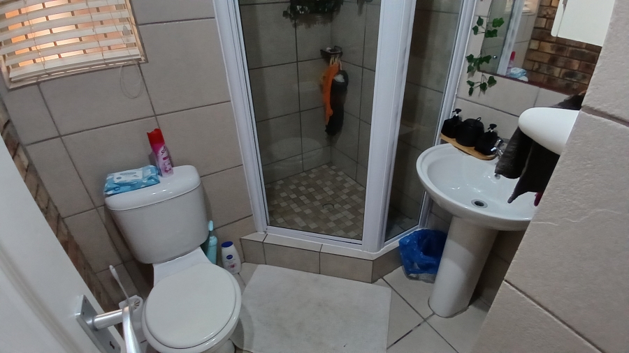 To Let 1 Bedroom Property for Rent in Walmer Eastern Cape